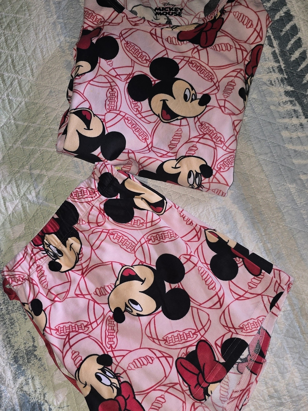 Disney Mickey Mouse Pink Red Ladies Pajamas Shorts Set...size 1x